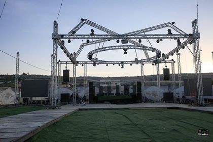 Outdoor circular truss system